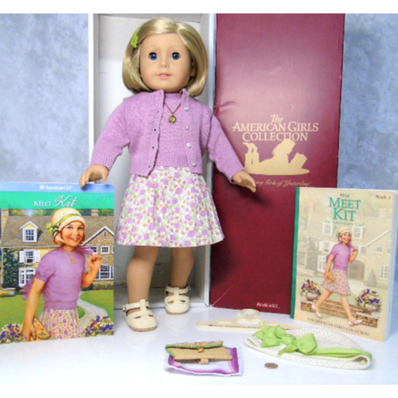 VTG American Girl 18" KIT DOLL + Meet Outfit Accessories Necklace Coin Hat Box - Picture 2 of 14